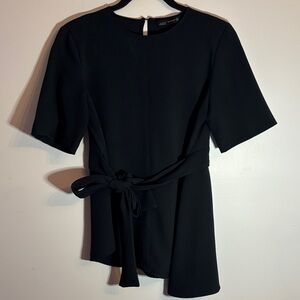 Zara hunter green short sleeve top with tie